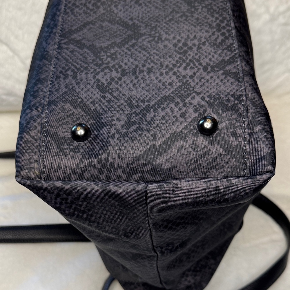 ♟️📓📁Baggallini Snake Skin Tote - Picture 8 of 15
